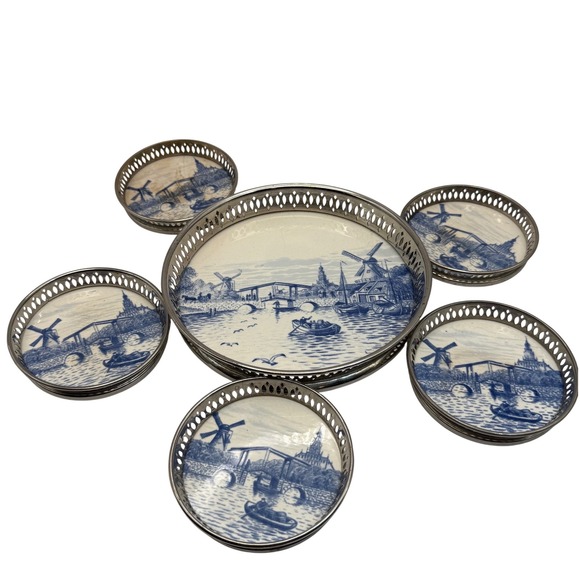 Sternauware Other - Vtg STERNAUWARE NEW YORK 6 Pc Coaster Set DELFT Blue Windmill Tray Metal Holders